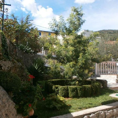 Apartments Mirna With Parking Lovran Exterior foto